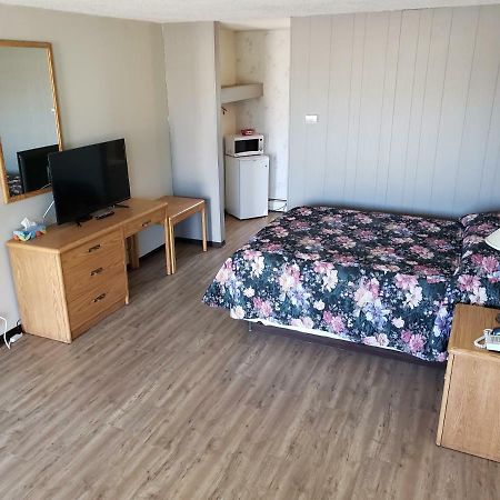 Rainbow Motel Суифт Кърънт Екстериор снимка