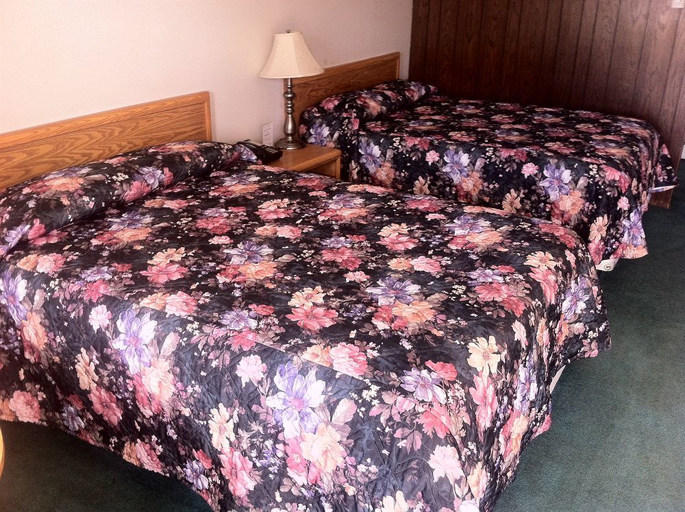 Rainbow Motel Суифт Кърънт Екстериор снимка